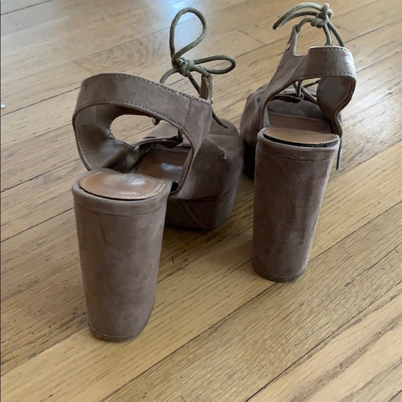 Indigo Rd. Wedges - Picture 3 of 4